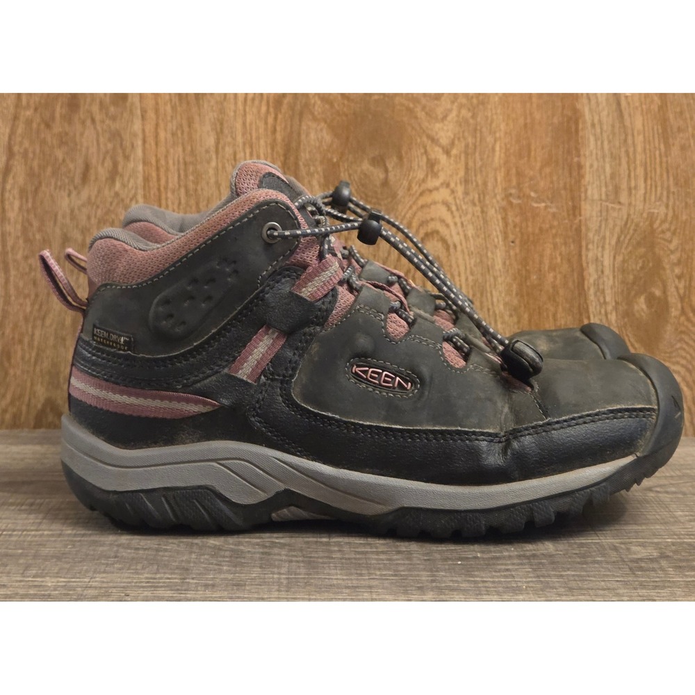 Keen Targhee Mid Waterproof Hiking Boots Youth Size 3 Black Pink